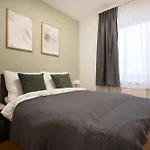 Schoene In I Home2share דירה באד הונף אם ריין