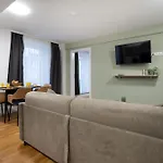 דירה Schoene In I Home2share באד הונף אם ריין