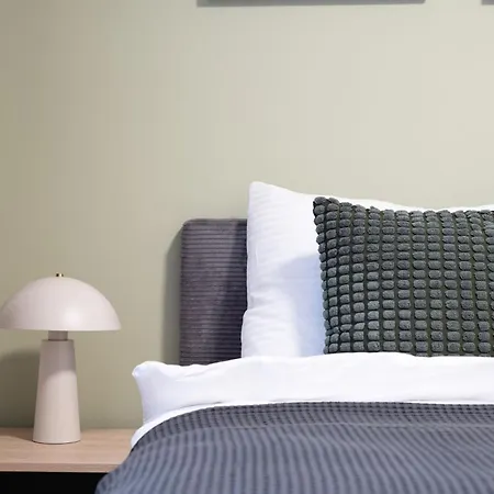 Schoene In I Home2share