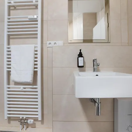شقة Schoene In I Home2share باد هونيف ام راين