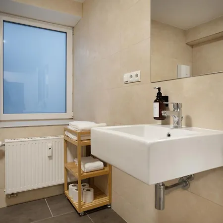 Schoene In I Home2share *