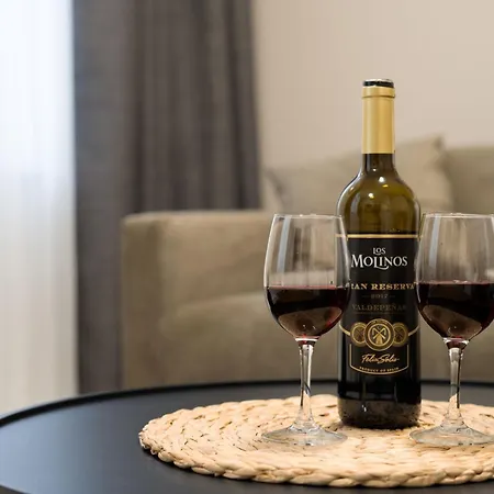 Schoene In I Home2share דירה *