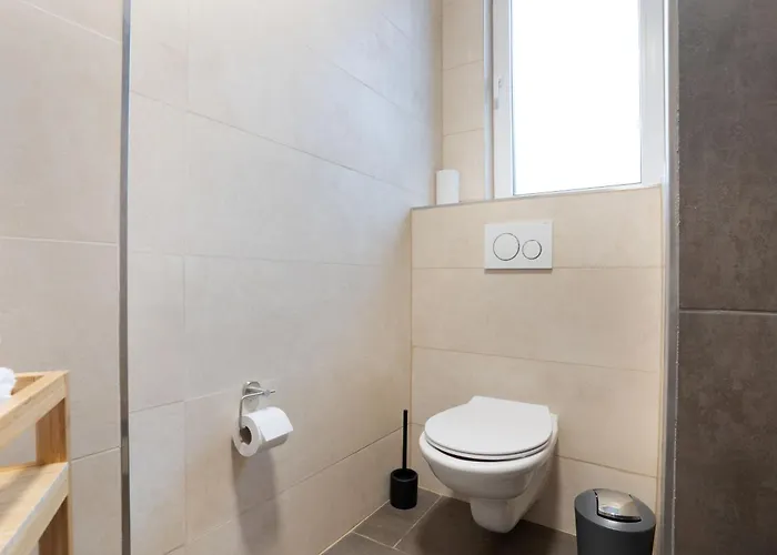 Schoene In I Home2share * باد هونيف ام راين