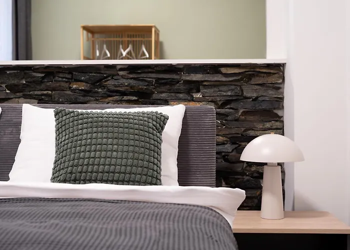 Schoene In I Home2share * باد هونيف ام راين