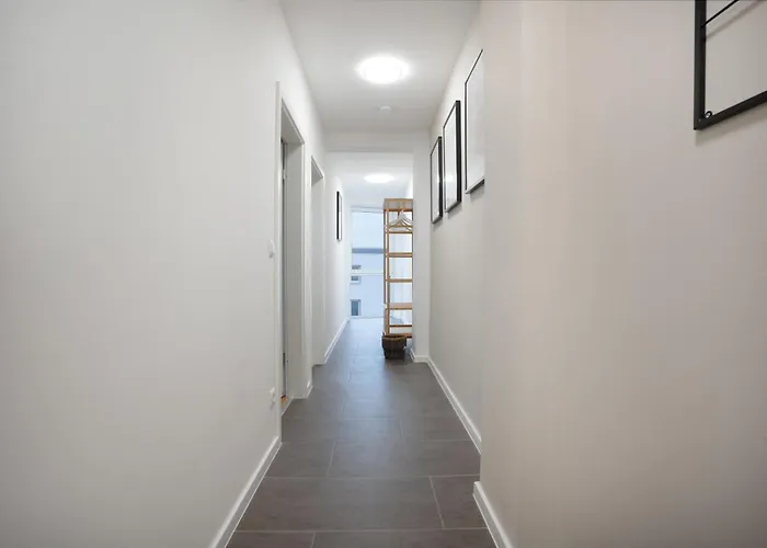 Schoene In I Home2share