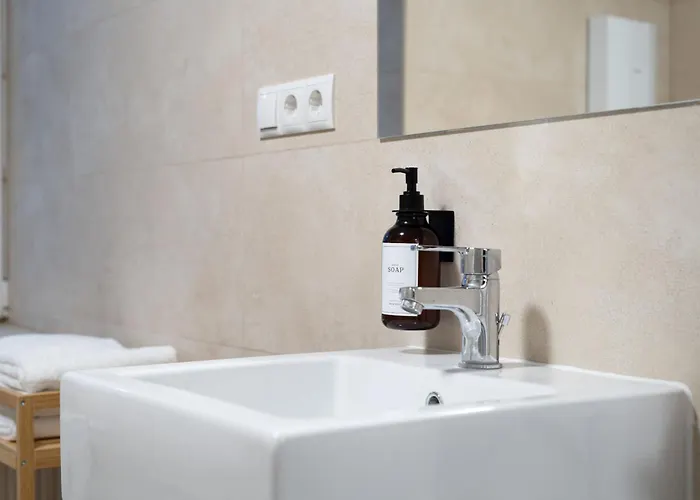 شقة Schoene In I Home2share *